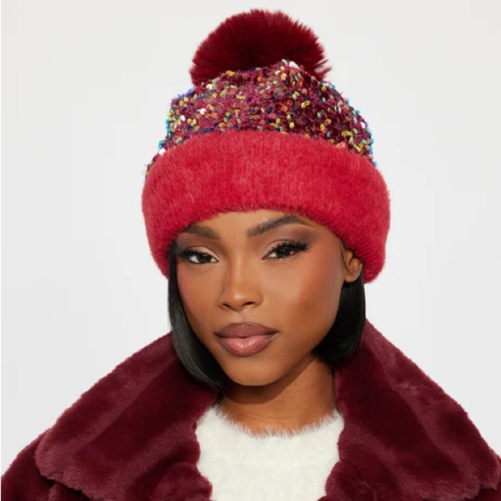 Festive Spirit Red Sequin Pom Hat NEW 🏷️